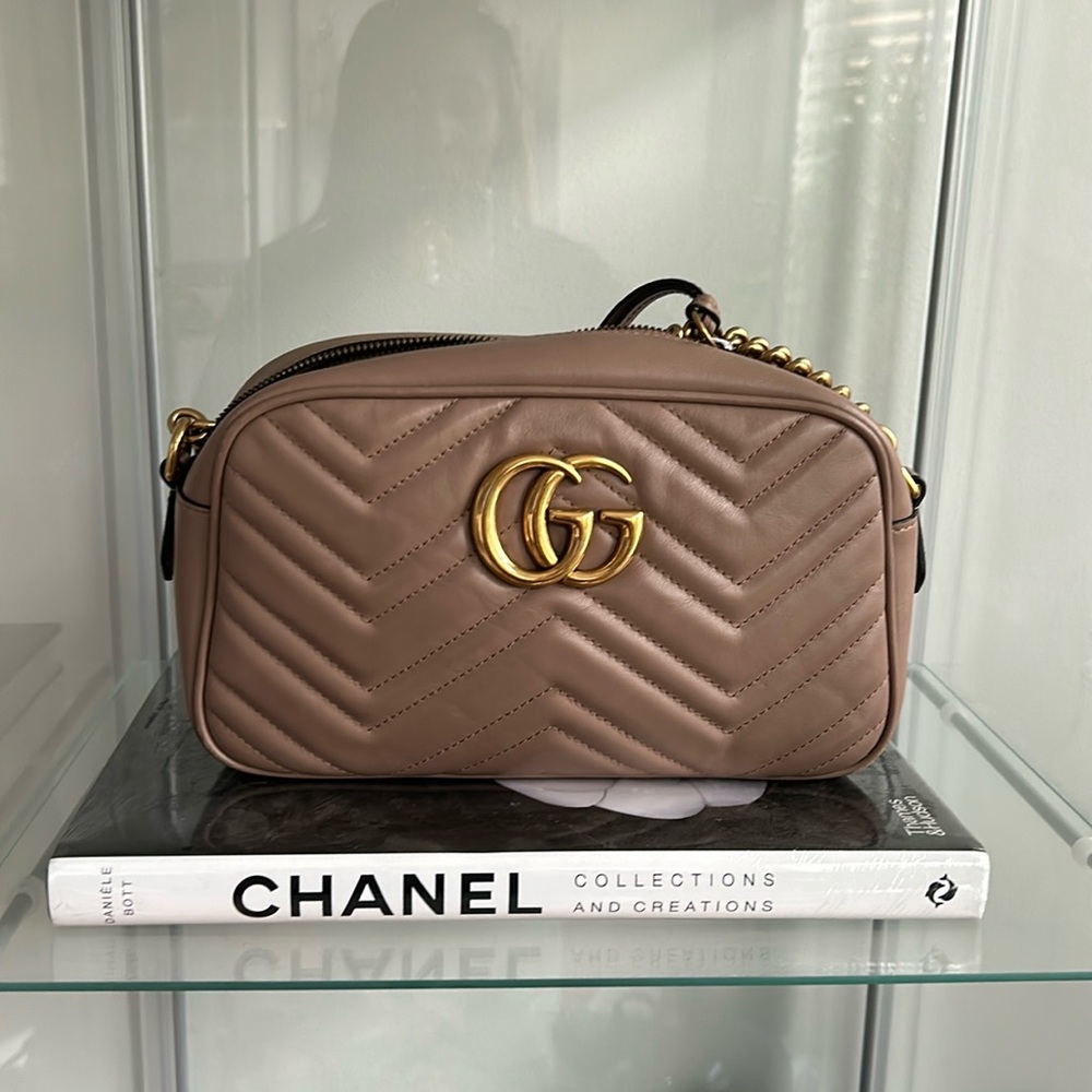 Great value! Gucci Marmount beige crossbody with gold hardware